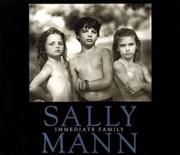 Immediate Family <g:plusone href="http://www.books-by-isbn.com/0-89381/0893815233-Immediate-Family-Sally-Mann-Reynolds-Price-0-89381-523-3.html" count="false"></g:plusone> / Sally Mann